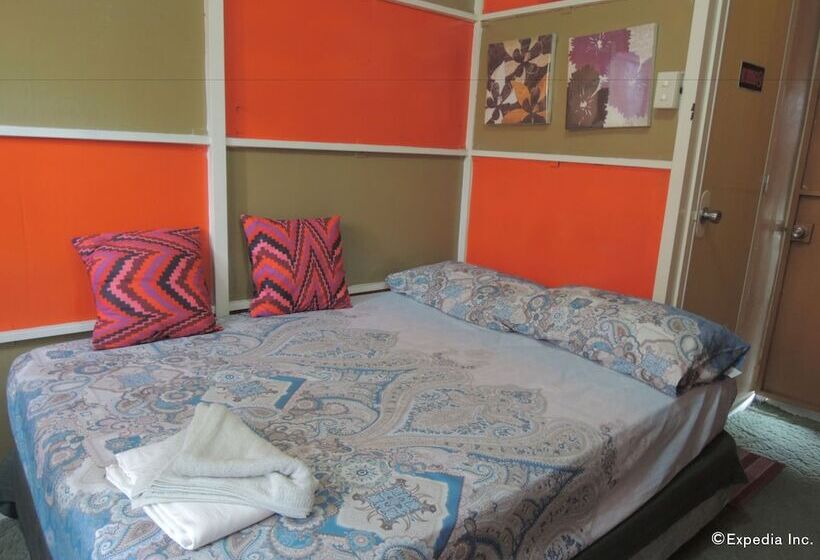 בית מלון כפרי Flory S Inn