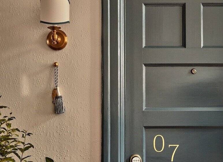 בית מלון כפרי Guild House