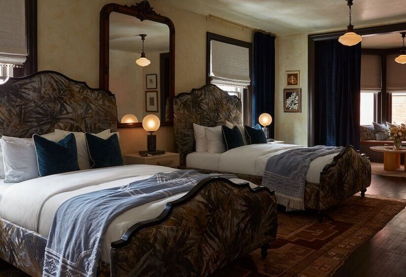 בית מלון כפרי Guild House