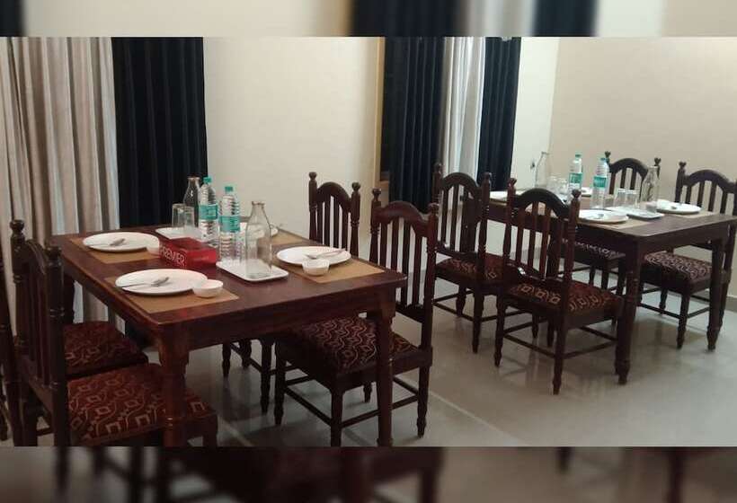 Hotel The Altruist Business Stays