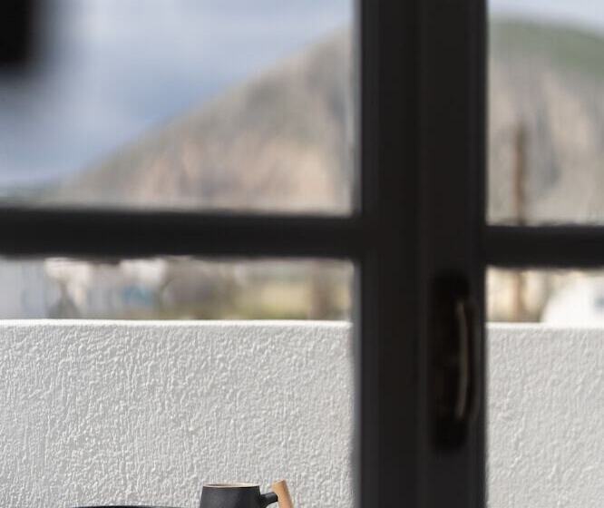 Hotel White Lily Suites & Lofts Adults Only 16 Plus