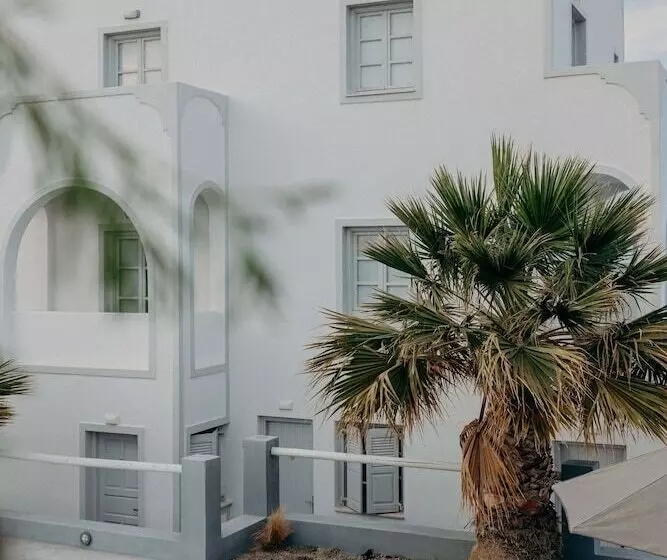 Hotelli White Lily Suites & Lofts   Adults Only 16 Plus