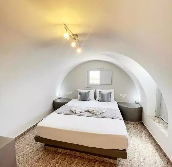 Hotelli White Lily Suites & Lofts   Adults Only 16 Plus