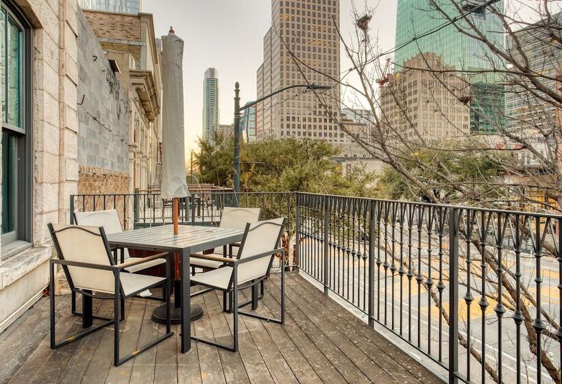 Paramount Place By Avantstay 4 Story Apartment In Heart Of Austin W/ Movie Theatre