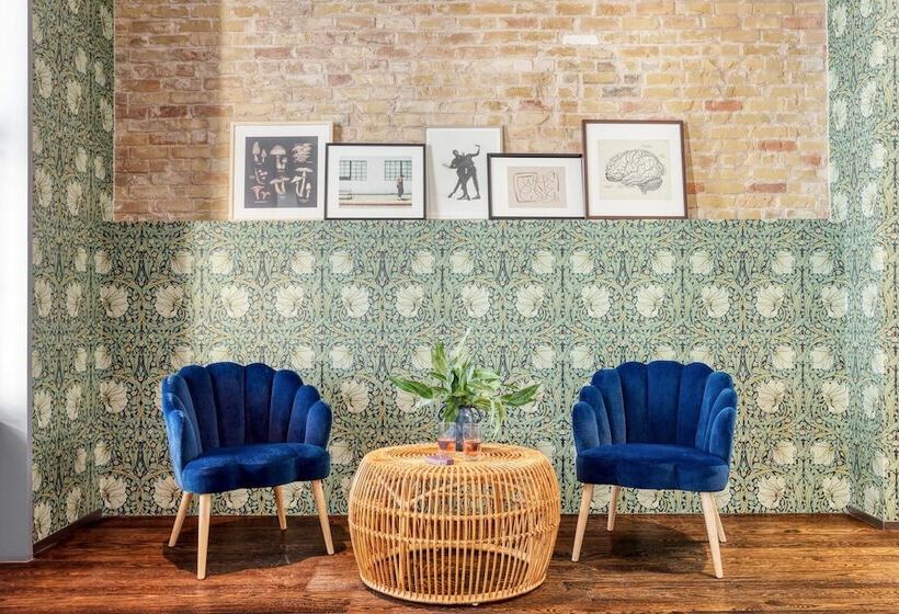 Paramount Place By Avantstay 4 Story Apartment In Heart Of Austin W/ Movie Theatre