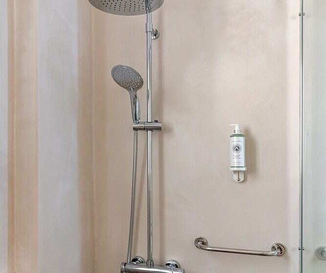 膳宿费 Costavasia Boutique Apartments