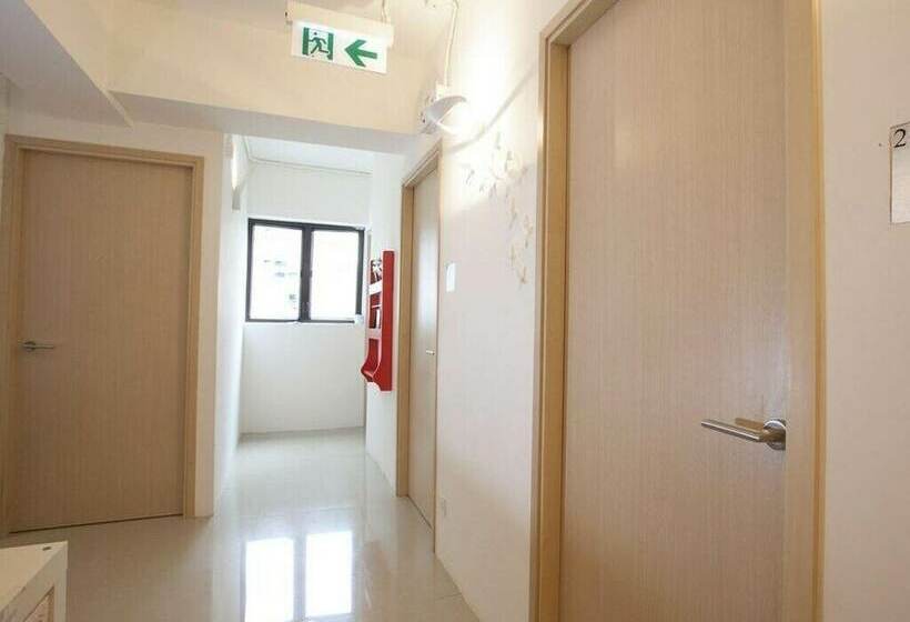 پانسیون Starfish Hostel