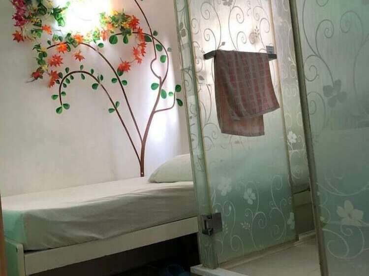 پانسیون Starfish Hostel