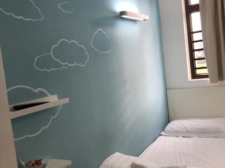 پانسیون Starfish Hostel