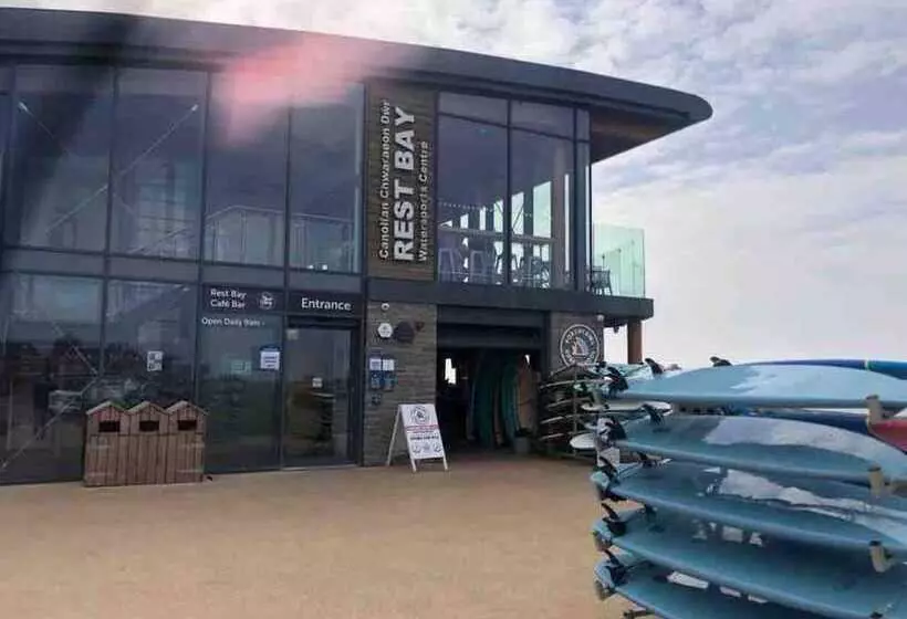 レジデンス Pet Friendly, Unique 4 Bed Bungalow In Porthcawl