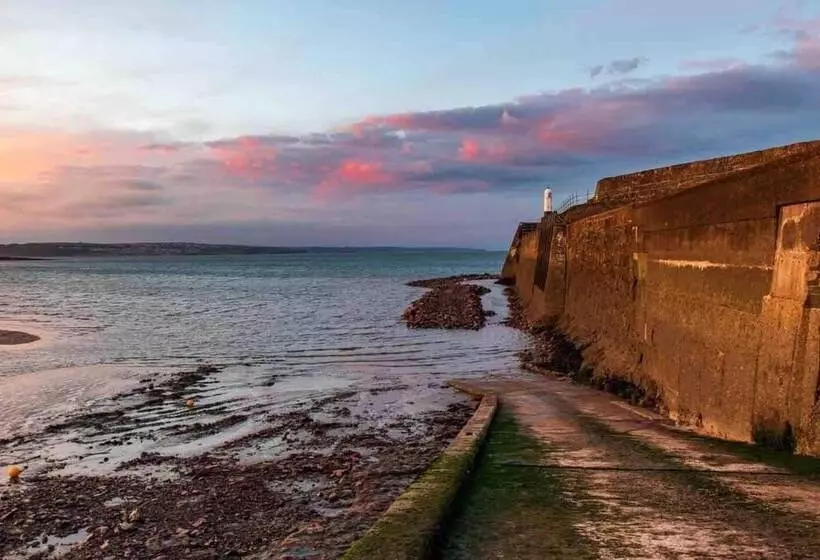 レジデンス Pet Friendly, Unique 4 Bed Bungalow In Porthcawl