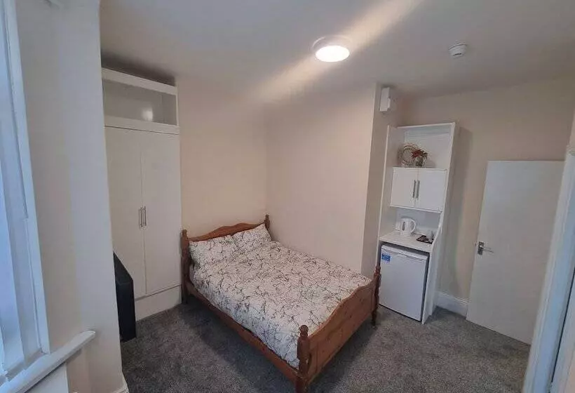 Residenssi Remarkable 3 Bed House In Wallsend