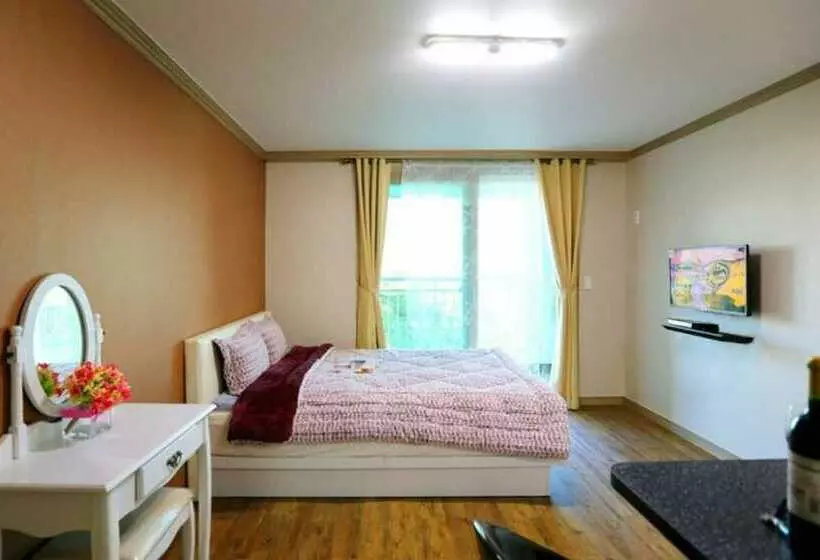 Ulsan Ganjeolgot Haedameun Pension