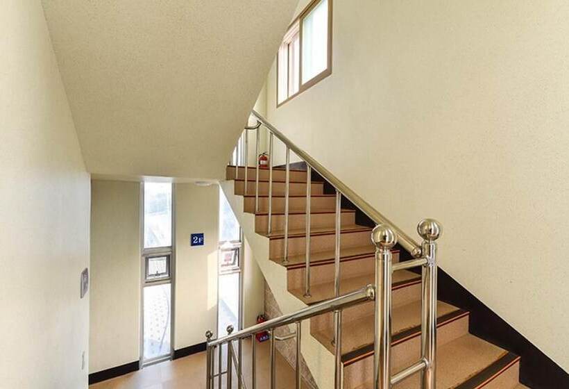 Ulsan Ganjeolgot Haedameun Pension