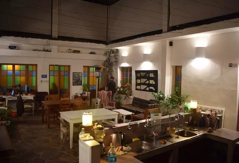3600 Hostel   Adults Only
