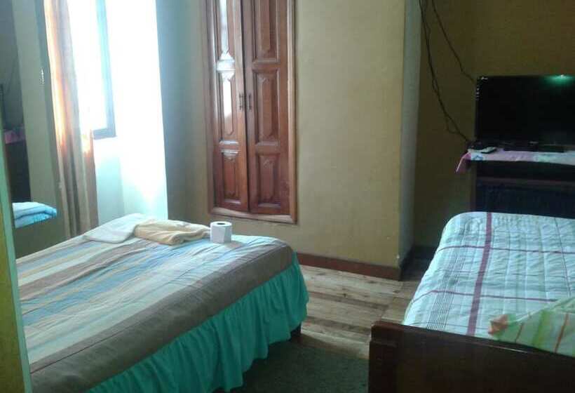 Aamiaismajoitus (B&B) Hojas Quito Life