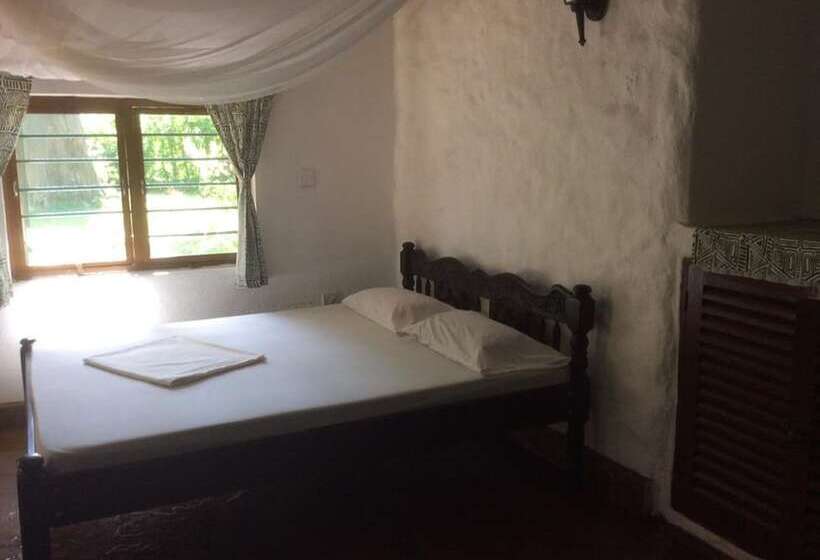 Diani Banda Cottages