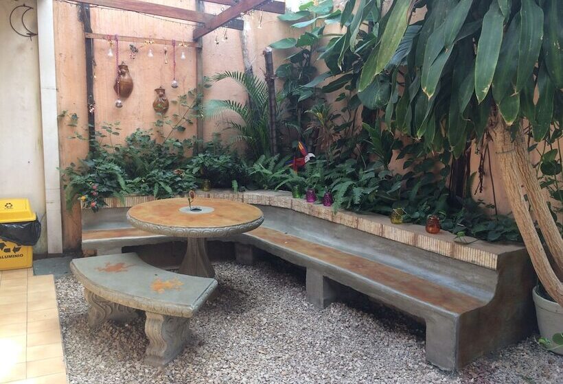 Gaudy´s Eco Hotel   Hostel