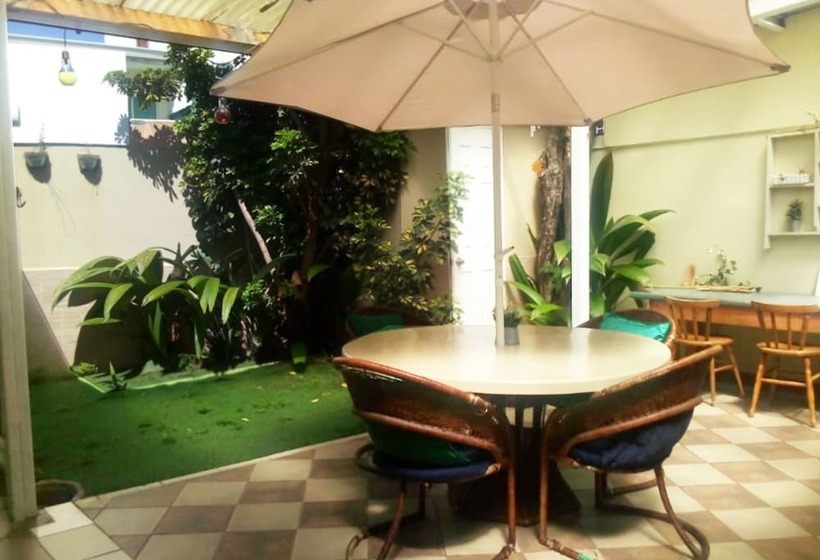 Gaudy´s Eco Hotel   Hostel