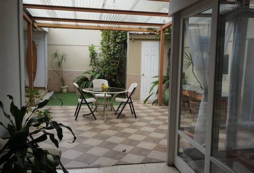 Gaudy´s Eco Hotel   Hostel