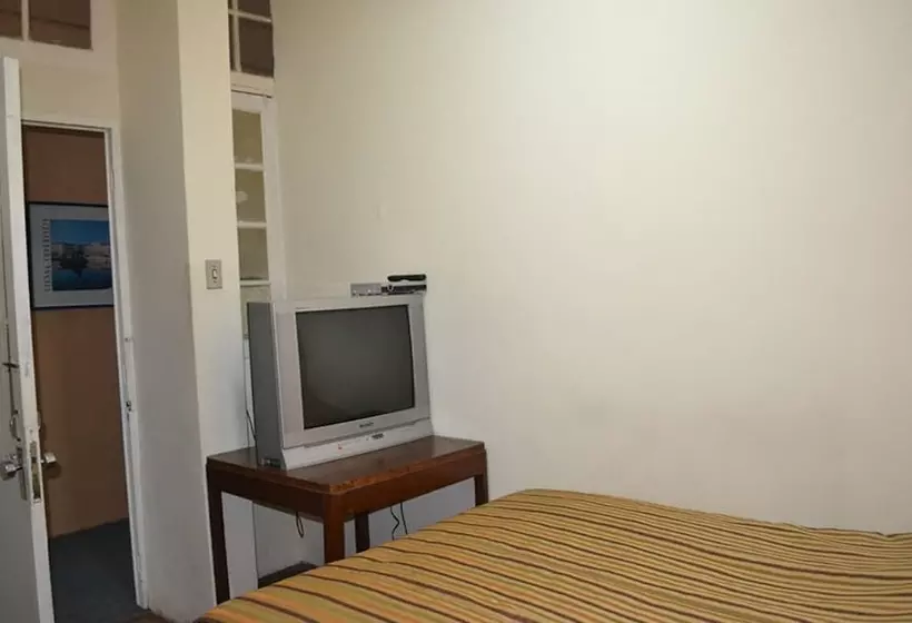 Hostal Austria Hostel