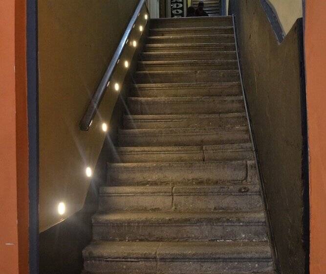 Hostal Austria Hostel