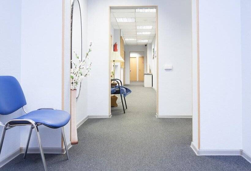 Hostel On Akademika Anokhina 13