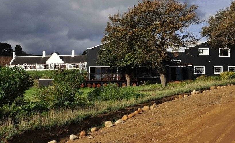 Отель Aaldering Luxury Lodges