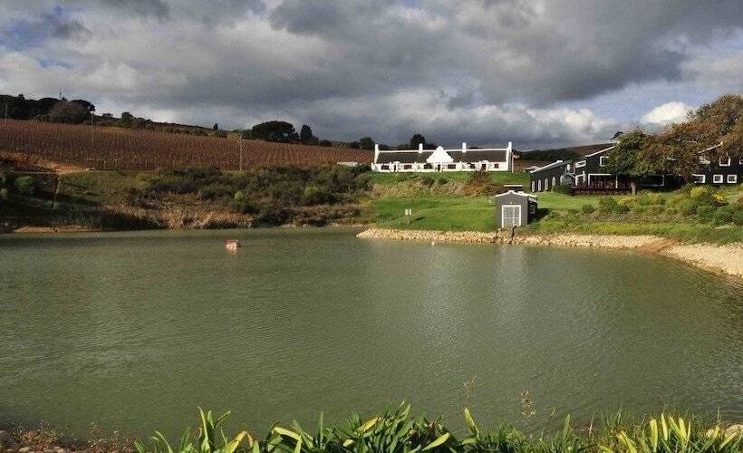 Отель Aaldering Luxury Lodges