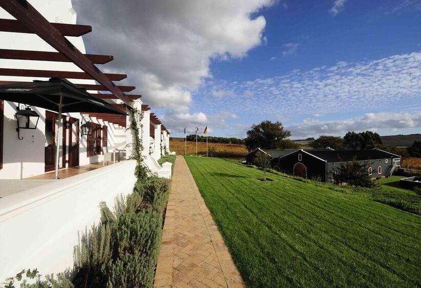 Отель Aaldering Luxury Lodges