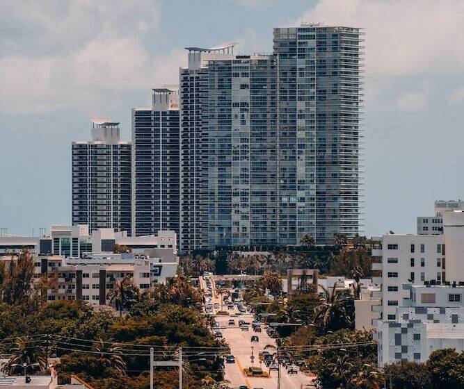 בית מלון כפרי Citizenm Miami Brickell