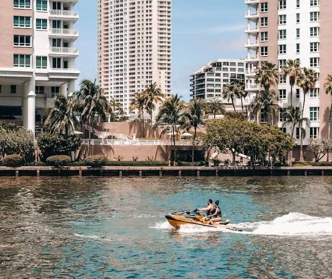 هتل Citizenm Miami Brickell