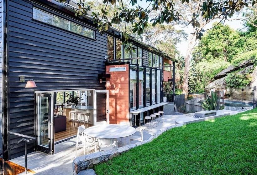 בית מלון כפרי Crane Lodge