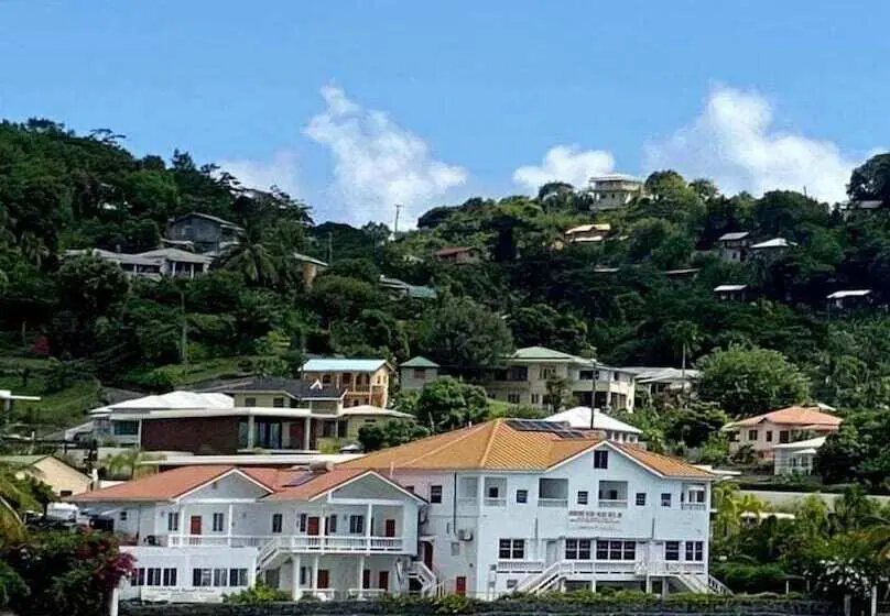 هتل Grand Anse Beach Palace