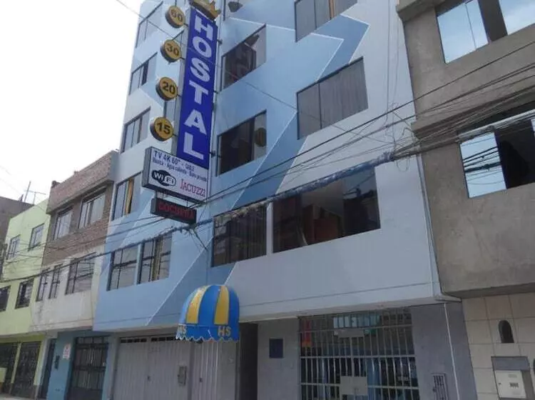 ホテル Hospedaje El Delfín