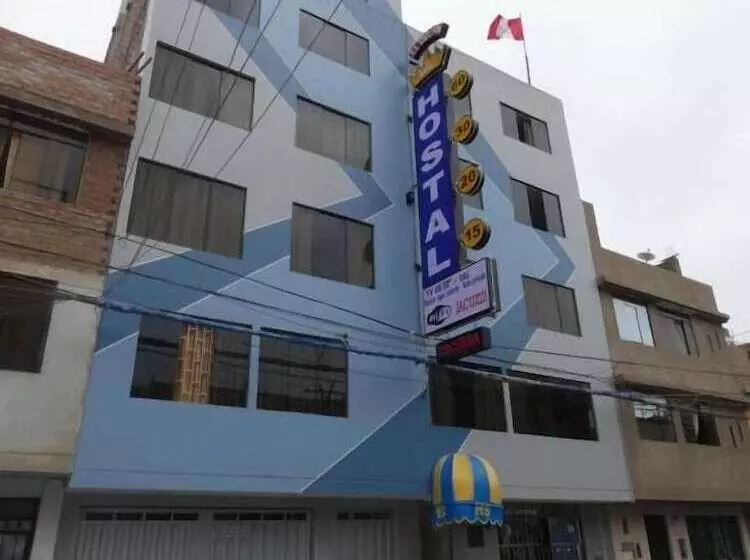 ホテル Hospedaje El Delfín