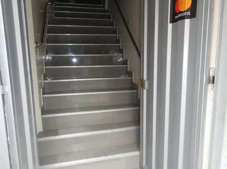 ホテル Hospedaje El Delfín
