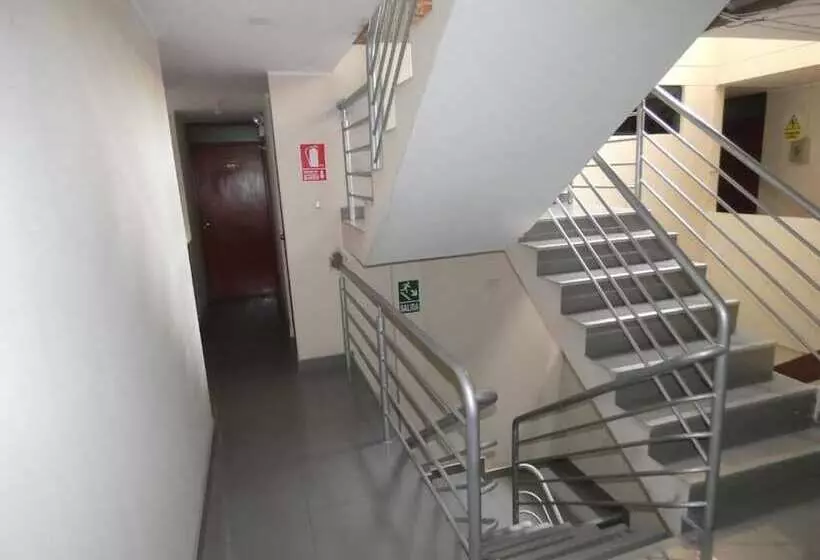 ホテル Hospedaje El Delfín