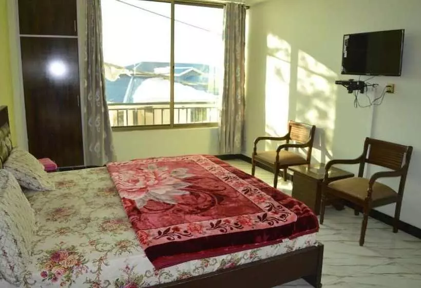 هتل Mustafa's Palace