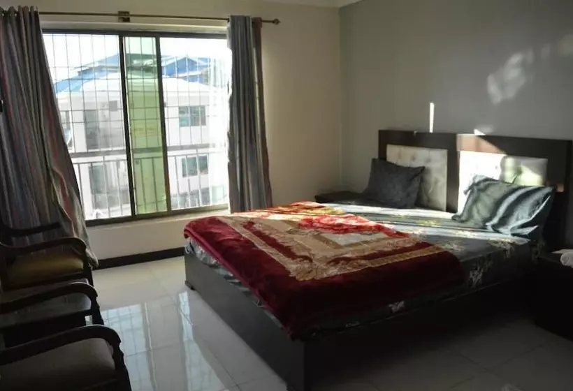 هتل Mustafa's Palace