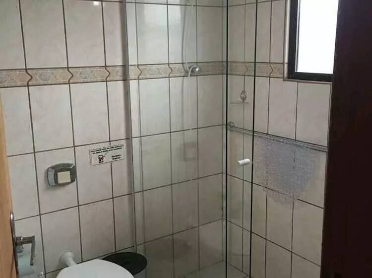 Hotelli Pousada Dona Celia