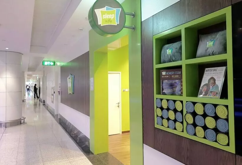 هتل Sleep  N Fly Sleep Lounge, D Gates Terminal 1   Transit Only