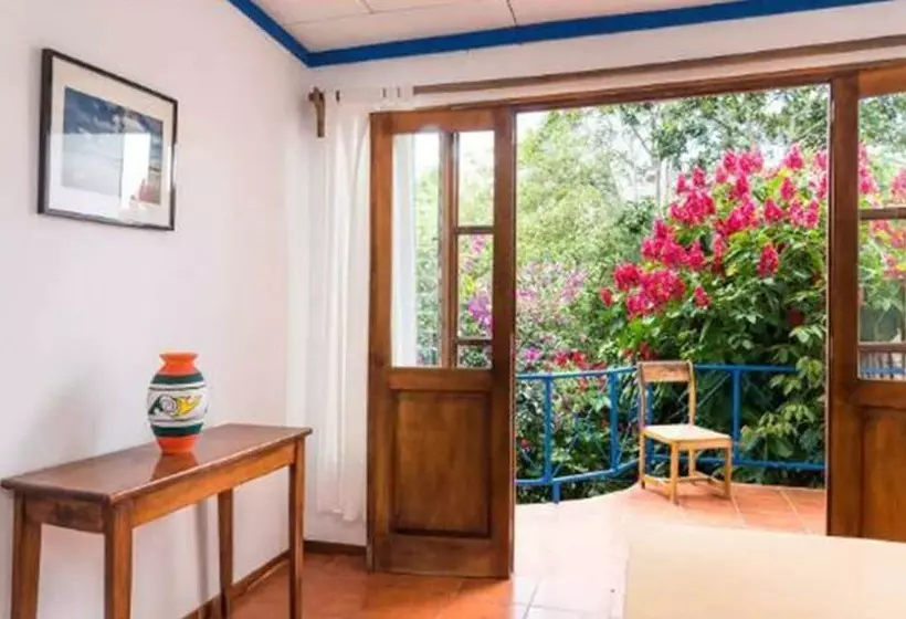 هتل Villa La Trinidad