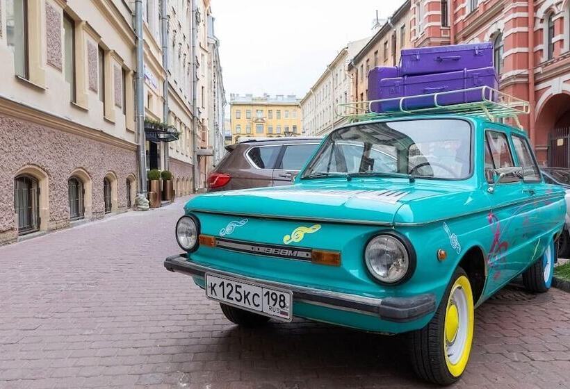 Izzzi By Vladimirskaya