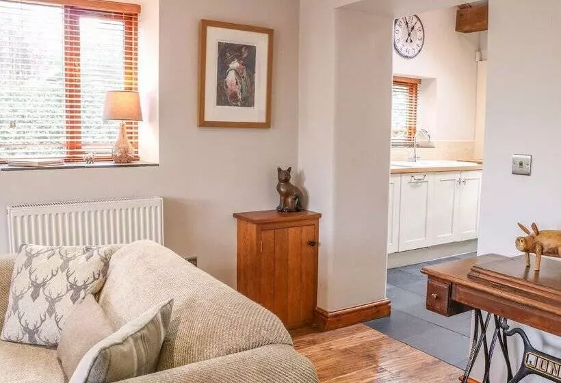 Maltkiln Cottage At Crook Hall Farm