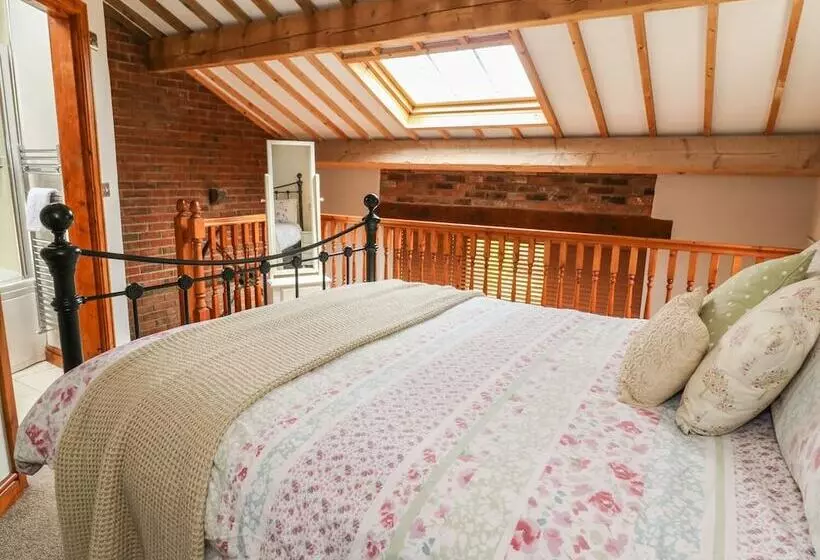 Maltkiln Cottage At Crook Hall Farm