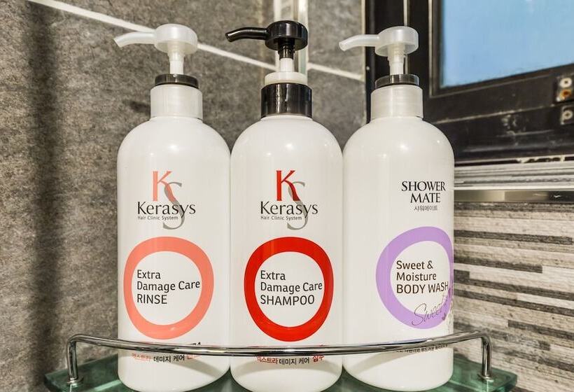 Мотель Shinchon Dorothy