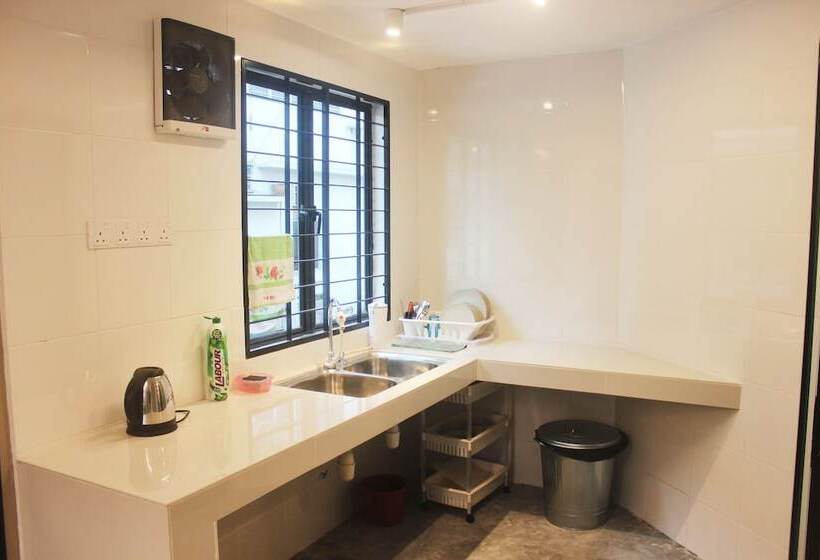 پانسیون Owl Homestay