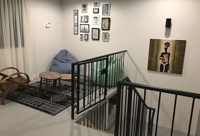 پانسیون Owl Homestay