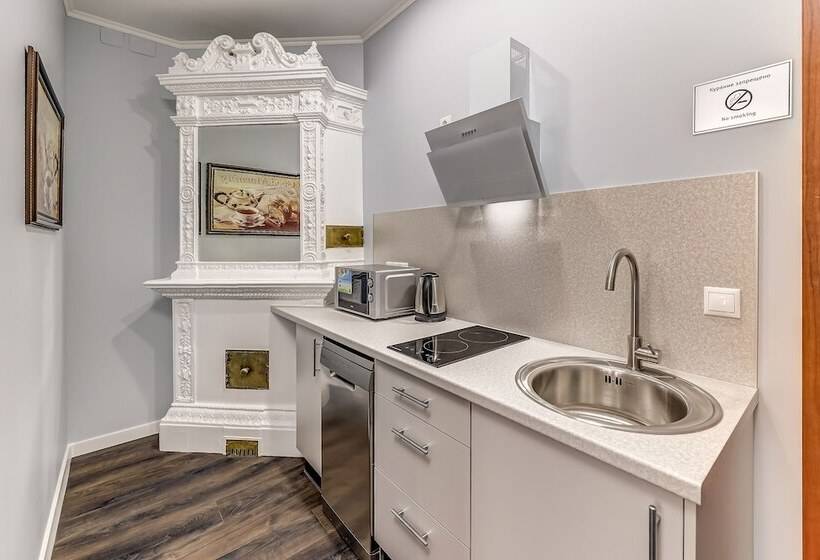 Majatalo Solo Apart On Rubinshteina